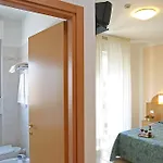 Hotel Marina 2*