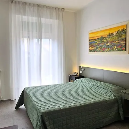 Marina Hotel